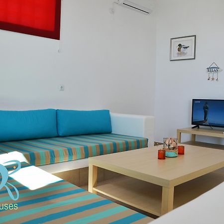 Helona Houses Kamária Екстериор снимка
