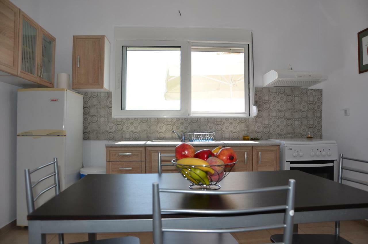 Helona Houses Kamária Екстериор снимка
