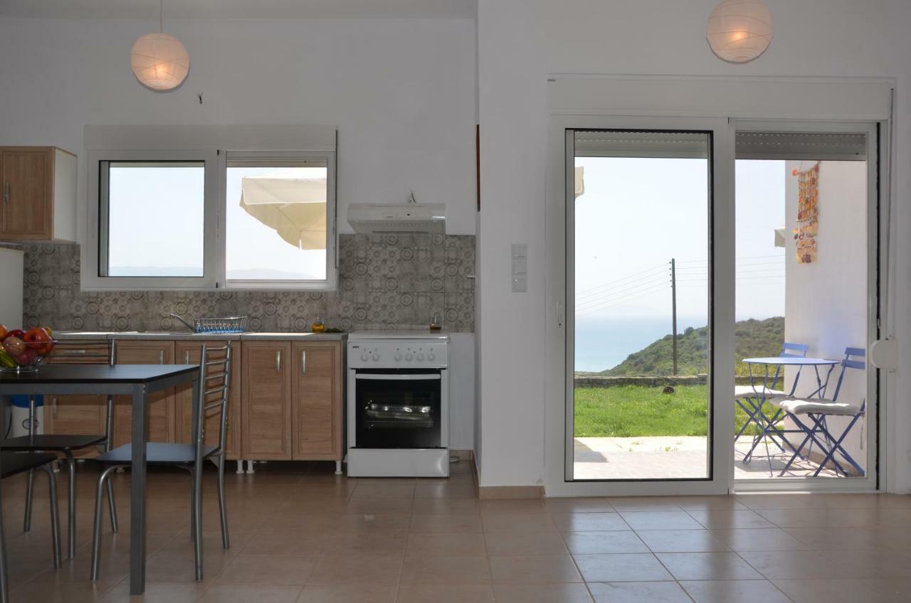 Helona Houses Kamária Екстериор снимка