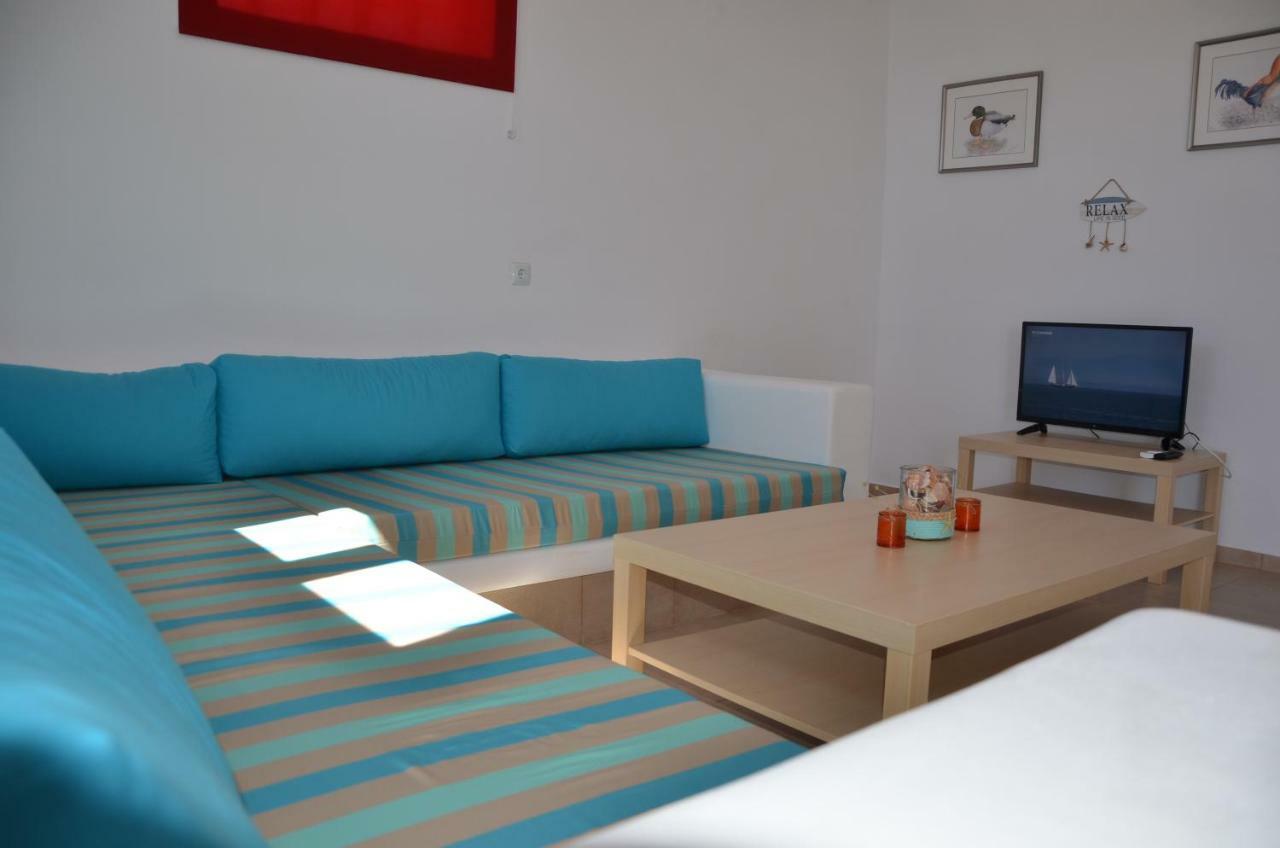 Helona Houses Kamária Екстериор снимка