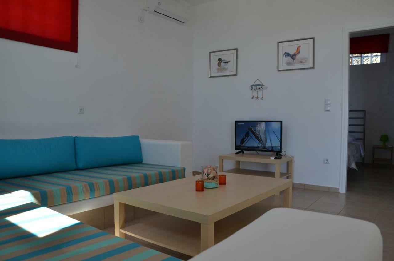 Helona Houses Kamária Екстериор снимка